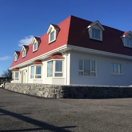 The Red & Stables 3* スライゴ