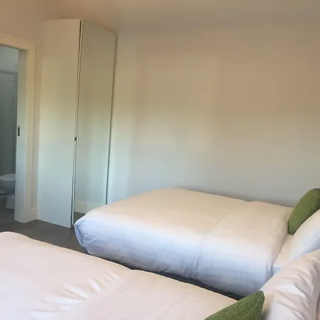 The Red & Stables Гостевой дом Слайго