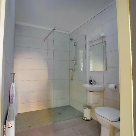The Red & Stables Guest house Sligo