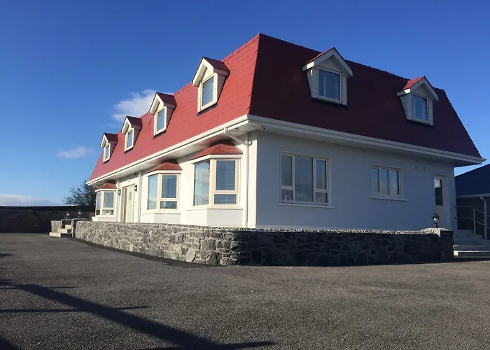 The Red & Stables 3* Sligo