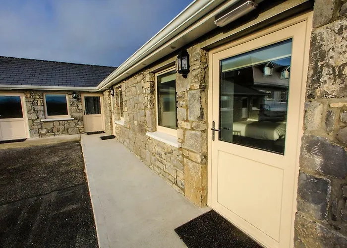 The Red & Stables 슬라이고